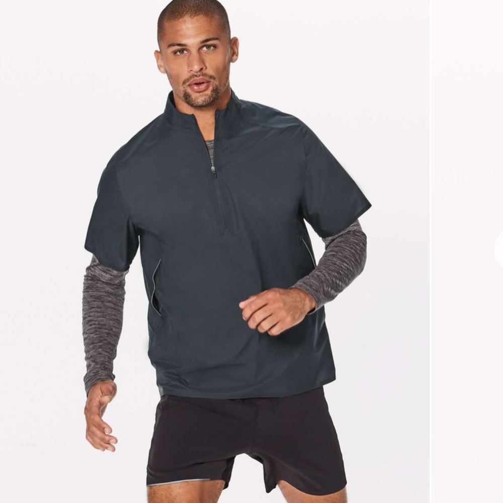 Lululemon Surge Short Sleeve Men’s Shell Melanite